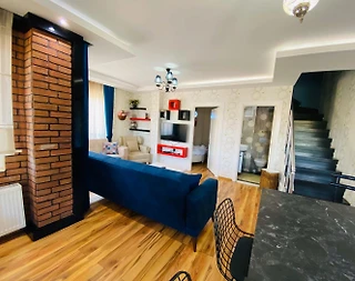 Konyaaltı Gürsu'da Deniz Manzaralı, Plaja Yakın, 3+1 Kiralık Suit - 2