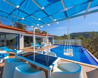 Kaş Üzümlü'de Doğa Manzaralı, Sonsuzluk Havuzlu, Lüks Villa - 2