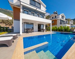 Fethiye Ölüdeniz'de Doğa Manzaralı, Özel Havuzlu, Kiralık Villa - 3