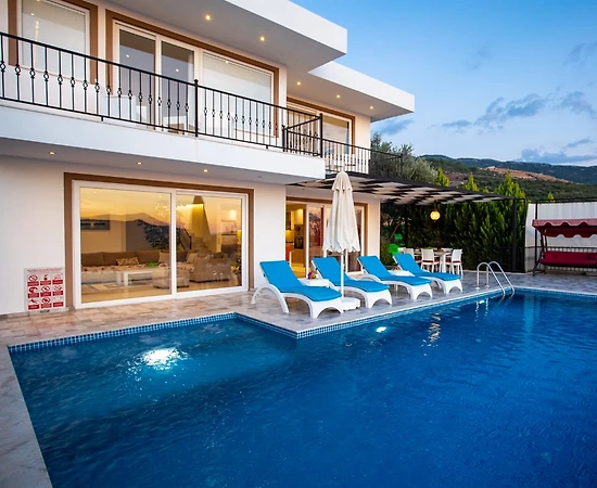 Kaş Üzümlü'de Doğa İçerisinde, Özel Havuzlu, Jakuzili, Modern Villa - 1