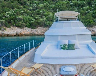 Bodrum'da Mavi Yolculuk Sunan, 4 Kamaralı, Kiralık Motoryat - 2