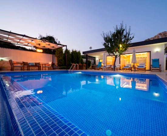 Antalya Kaş'ta Doğayla İç İçe, Özel Havuzlu, Jakuzili, Kiralık Villa - 1
