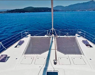 Bodrum Çıkışlı Muhteşem Tasarıma Sahip, 8 Kişilik Lüks Katamaran - 2