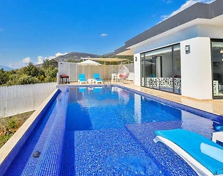 Kaş Üzümlü'de Doğa İçerisinde, Isıtmalı Özel Havuzlu, Kiralık Villa - 3
