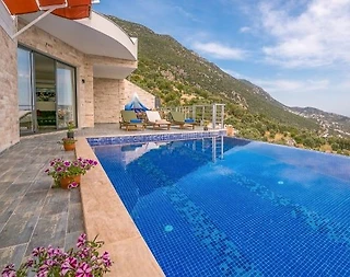 Kaş İslamlar'da Eşsiz Deniz Manzaralı, Özel Havuzlu, Jakuzili Villa - 1