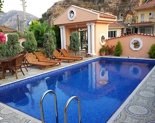 Ortaca Dalyan'da Geniş Ailelere Uygun, Özel Havuzlu, Konforlu Villa - 1