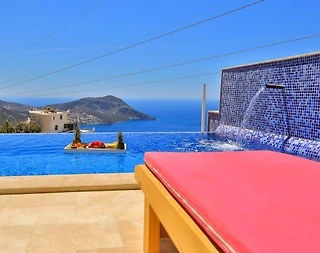 Kaş İslamlar'da Doğa ve Deniz Manzaralı, Özel Havuzlu, Kiralık Villa - 3