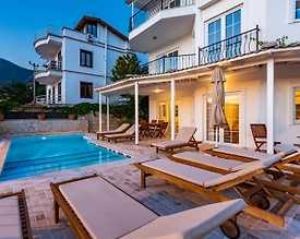 Kaş Kalkan'da Enfes Deniz Manzaralı, 8 Kişilik, Konforlu Villa - 2