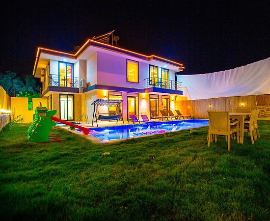 Kaş Patara'da Şehir Merkezine Yakın, Özel Havuzlu, Lüks Villa - 1