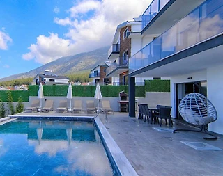 Fethiye Ölüdeniz'de Şık Tasarıma Sahip, Isıtmalı Havuzlu, Modern Villa - 4