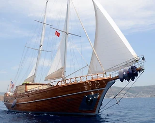 Bodrum'un Muhteşem Maviliklerinde, 3 Kabinli, Üst Standartlarda Gulet - 4