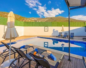 Kaş Çavdır'da Eşsiz Doğa Manzaralı, Özel Havuzlu, Lüks Villa - 3