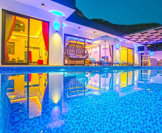 Kalkan Akbel'de Eşsiz Deniz Manzaralı, Sonsuzluk Havuzlu, Kiralık Villa - 1