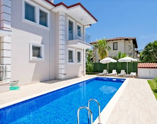 Muğla Dalyan'da Geniş Bahçeli, Özel Havuzlu, Kiralık Villa - 4