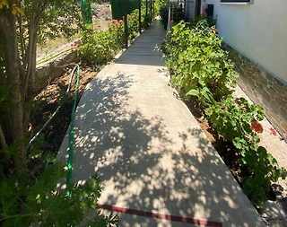 Marmaris Turgut'ta Merkezi Konumda, Geniş Bahçeli, Kiralık Ev - 2