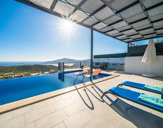 Kaş Bezirgan'da Enfes Deniz Manzaralı, Özel Havuzlu, Korunaklı Villa - 2