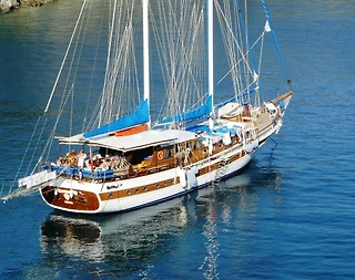 Bodrum'da Masmavi Eşsiz Sularda, Geniş ve Ferah, 16 Kişilik Gulet - 4