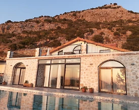 Kalkan Akbel'de Doğa İle İç İçe, Özel Havuzlu, Korunaklı Villa - 2