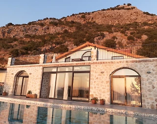 Kalkan Akbel'de Doğa İle İç İçe, Özel Havuzlu, Korunaklı Villa - 2
