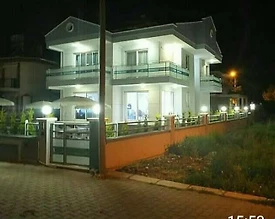 İzmir Urla'da Denize Yakın Konumda, Geniş Ailelere Uygun, Şık Villa - 2