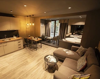 İstanbul Ataşehir'de Merkezi Konumda, Jakuzili, Kiralık Suit - 5