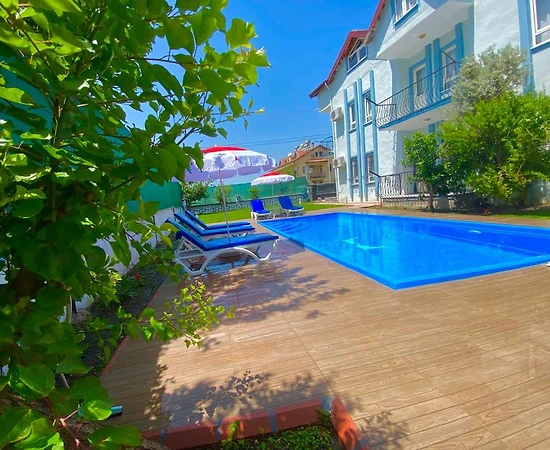 Fethiye'de Karaçulha'da Denize Yakın, Ortak Havuzlu, 3+1, Konforlu Ev - 1