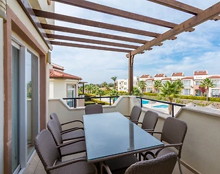 Didim Akbük'te Deniz Manzaralı, Tesis İçerisinde, Kiralık Dubleks Ev - 2