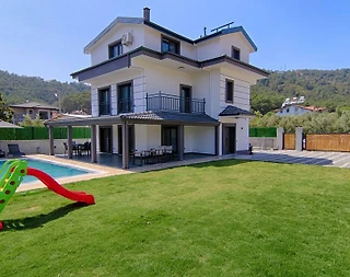 Fethiye İnlice'de Geniş Bahçeli, Özel Havuzlu, 5+1 Kiralık Villa - 4