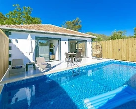 Kaş İslamlar'da Balayı Çiftlerine Uygun, Özel Havuzlu, Jakuzili Villa - 2