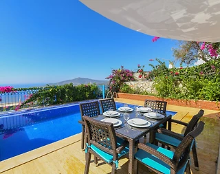 Kalkan Bezirgan'da Doğa Manzaralı, Sonsuzluk Havuzlu, 6 Kişilik Villa - 5