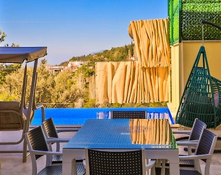 Kaş İslamlar'da Kalabalık Ailelere Uygun, Isıtmalı Havuzlu, Kiralık Villa - 3