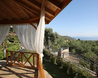 Datça Mesudiye'de Deniz ve Doğa Manzaralı, 2 Kişilik, Taş Villa - 4