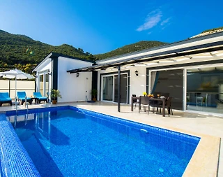 Kaş Sarıbelen'de Doğa İçerisinde, Özel Havuzlu, Kiralık Villa - 1