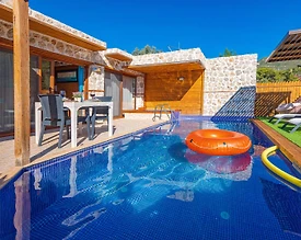 Kaş İslamlar'da Doğa İle İç İçe, Özel Havuzlu, Jakuzili Balayı Villası - 3