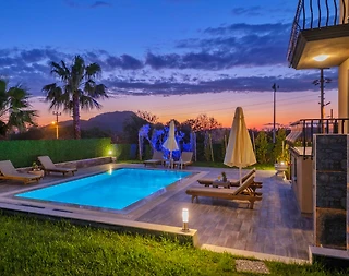 Fethiye Ölüdeniz'de Nezih Konumda, Özel Havuzlu, Kiralık Villa - 2