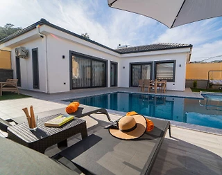 Fethiye Yanıklar'da Doğayla İç İçe, Özel Havuzlu, Jakuzili Villa - 2