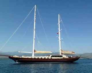 Muğla Fethiye'de 10 Kişilik, Geniş İç Hacme Sahip, Ahşap Gulet - 3