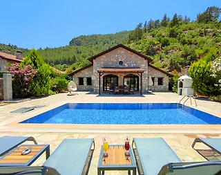 Fethiye Kayaköy'de Huzurlu Doğa İçerisinde, Özel Havuzlu, Taş Villa - 1
