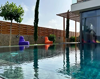 Antalya Serik'te Ferah Bahçeli, Isıtmalı Havuzlu, Konforlu Lüks Villa - 5