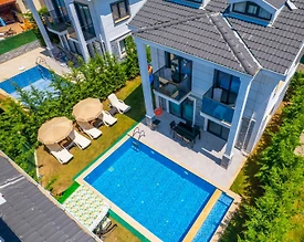 Fethiye Ölüdeniz'de Merkezi Konumda, Özel Havuzlu, Modern Villa - 2