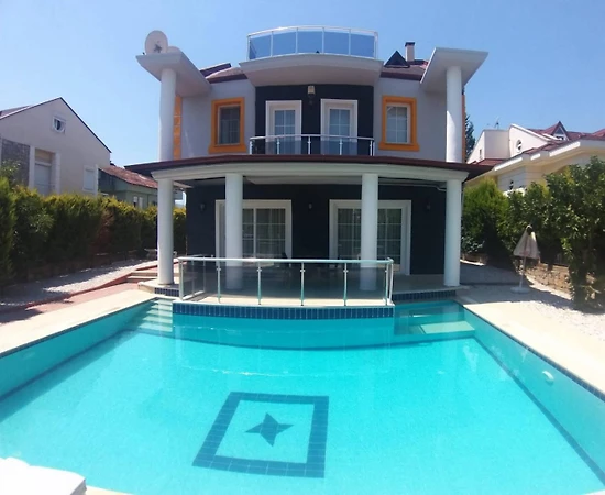 Fethiye Foça'da Kalabalık Ailelere Uygun, Özel Havuzlu, Tatil Villası - 1