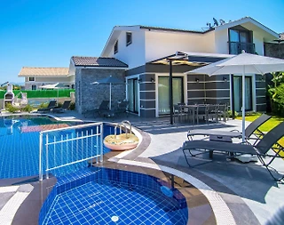 Ortaca Dalyan'da Benzersiz Konumda, Özel Havuzlu, Kiralık Villa - 1