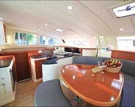 Muğla'da Engin Denizlerde, Mavi Dünyaya Açılmak İçin, Şık Katamaran - 3