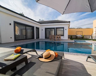 Fethiye Yanıklar'da Doğayla İç İçe, Özel Havuzlu, Jakuzili Villa - 4