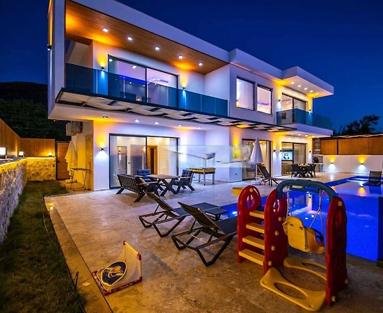 Kaş Üzümlü'de Çekirdek Ailelere Uygun, Özel Havuzlu, Lüks Villa - 1