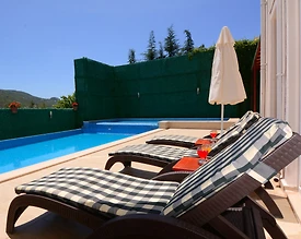 Kaş İslamlar'da Geniş Alanlara Sahip, Özel Havuzlu, Bahçeli Villa - 3