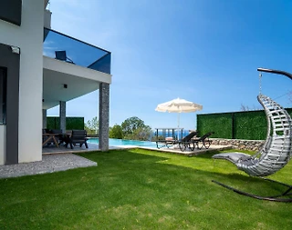 Fethiye Faralya'da Deniz Manzaralı, Isıtmalı Havuzlu, Lüks Villa - 3