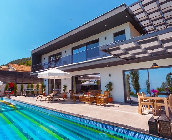 Kalkan İslamlar'da Ultra Lüks, Sonsuzluk Havuzlu, Sinema Odalı Villa - 1