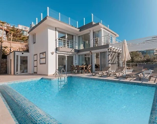 Kaş Kalkan'da Enfes Deniz Manzaralı, Özel Havuzlu, Kiralık Lüks Villa - 1