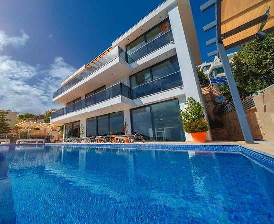 Kaş İslamlar'da Enfes Deniz Manzaralı, Özel Havuzlu, Konforlu Villa - 1